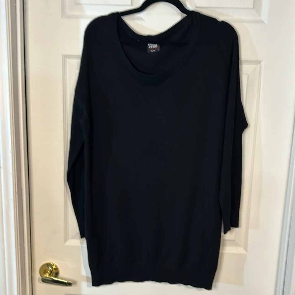 Ladies size XL Point Zero Long thin Sweater